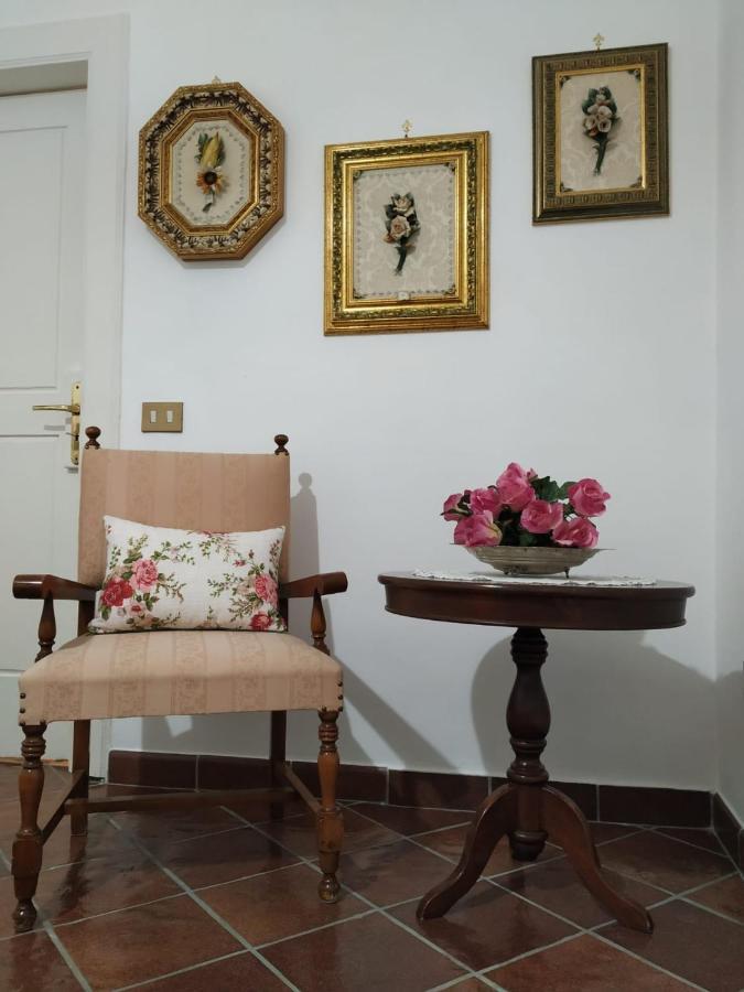 Bed and Breakfast Da Rosali Сорренто Экстерьер фото